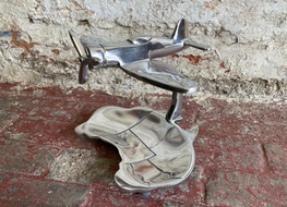 plane & map soap dish